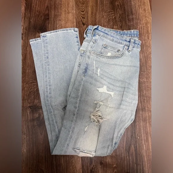 H&M Ripped Jeans - Picture 2 of 3